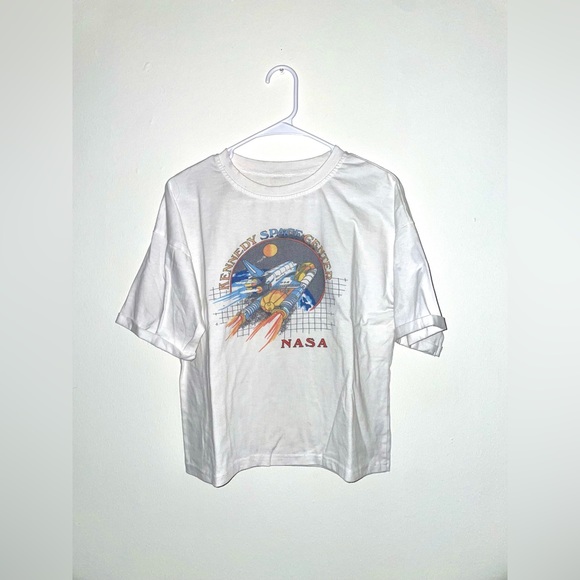 Nasa outer space rocket graphic tshirt - Picture 2 of 3